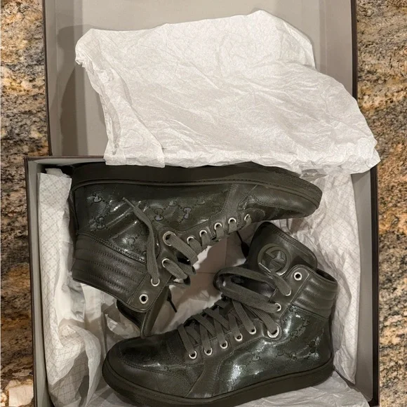 Authentic Gucci Men's Olive Lace-Up Shoes Size 8.0 - Picture 13 of 16